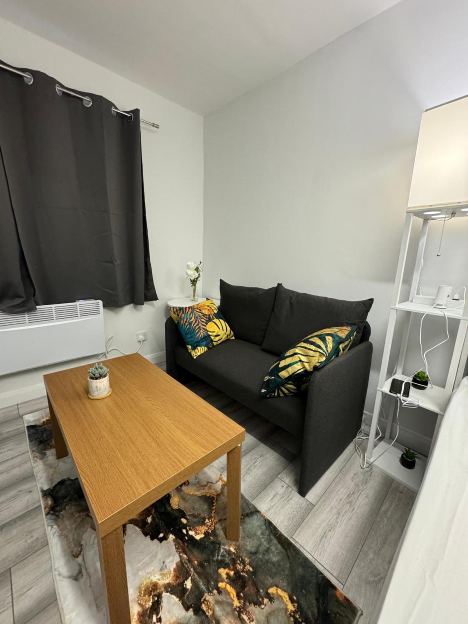 Posh Executive Studio London Thamesmead  Buitenkant foto